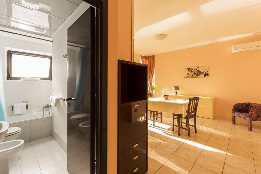 Case Vacanza Cleotto Hotel Палермо Стая снимка
